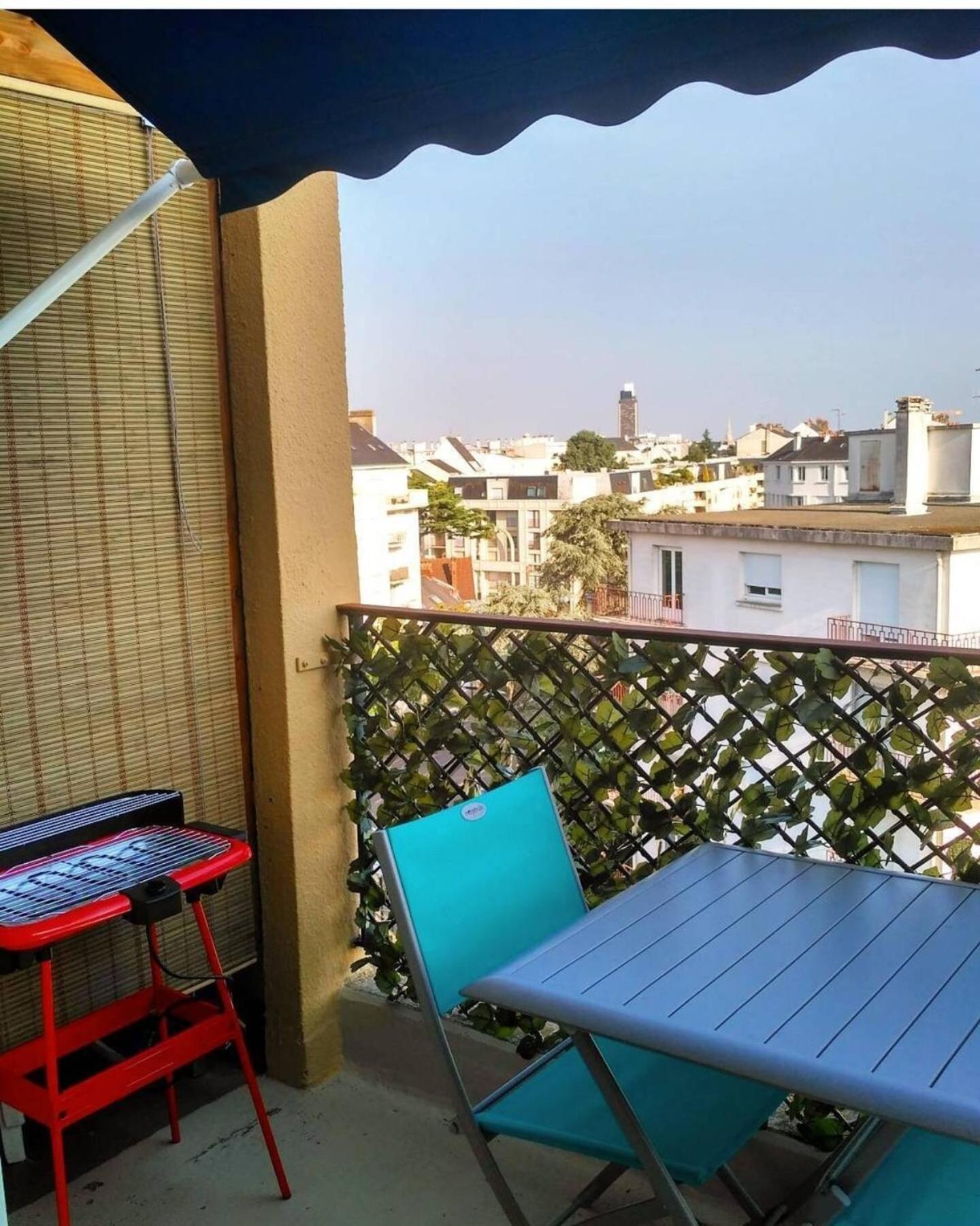 Charmant Appartement Lumineux - Dernier Etage Avec Balcon - Proche Centre-Ville น็องต์ ภายนอก รูปภาพ