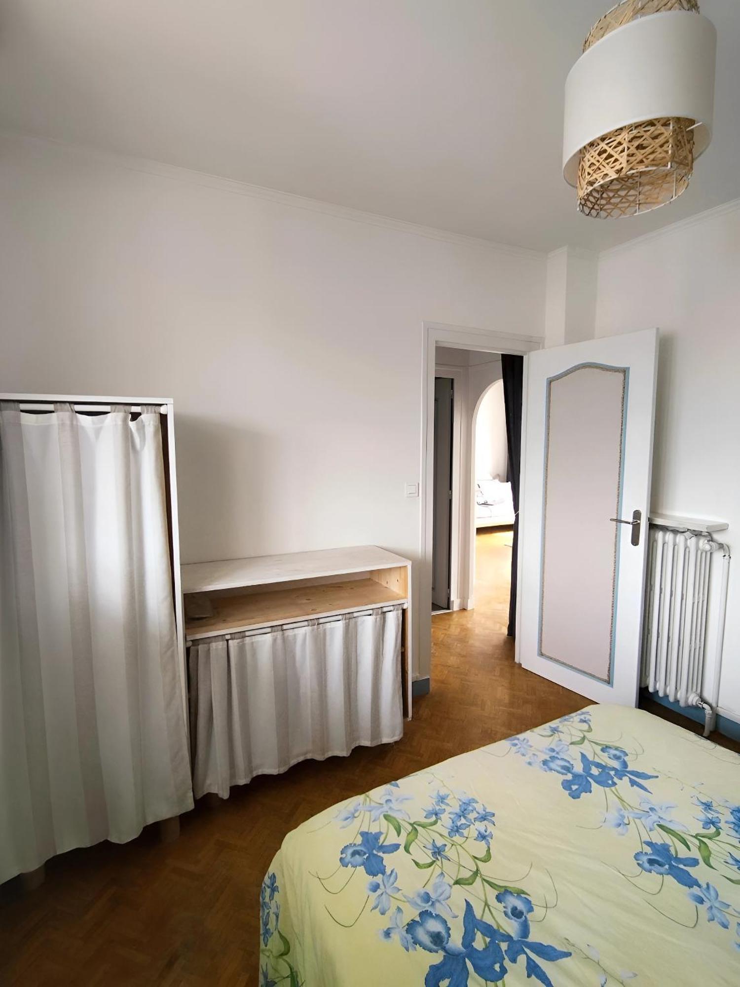 Charmant Appartement Lumineux - Dernier Etage Avec Balcon - Proche Centre-Ville น็องต์ ภายนอก รูปภาพ
